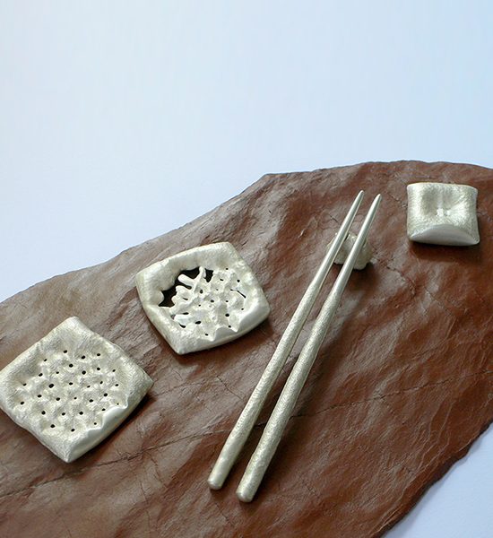 Sushi Tablett in 935 Silber, Schiefer designed by Regina Schütz